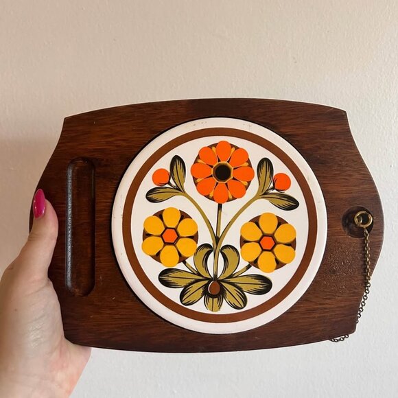 Vintage MCM 1970s Wood Serving Board with Ceramic Tile and Knife - Picture 2 of 8